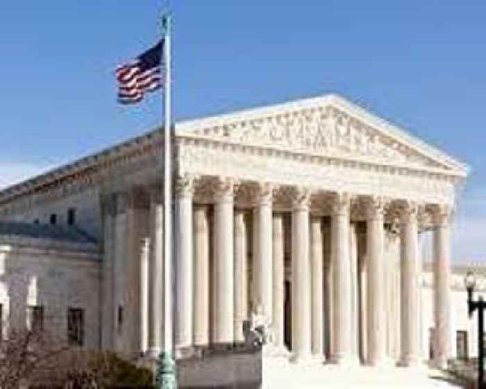 US Supreme Court weighs judicial checks on Trump with birthright case