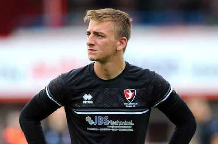 Former Oxford United and Hereford goalkeeper Max Harris set for permanent switch to Weston-super-Mare after leaving Cheltenham Town