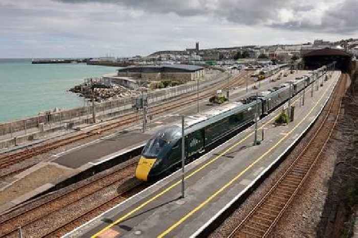 Live: Trains cancelled between Plymouth and Penzance due to signalling fault