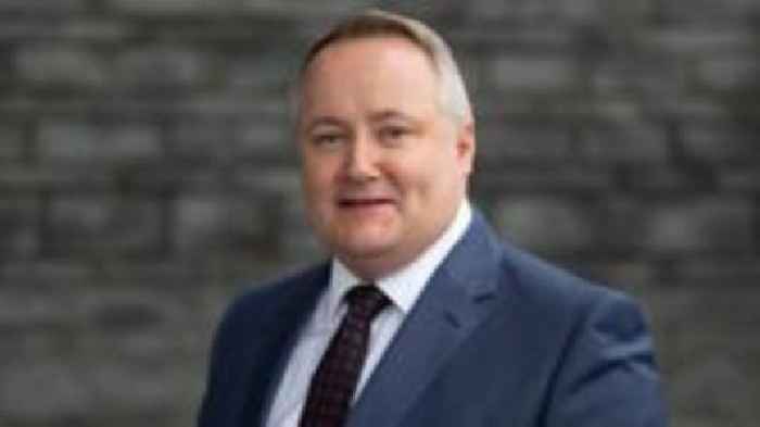 Reform is one-man personality cult, says top Welsh Tory