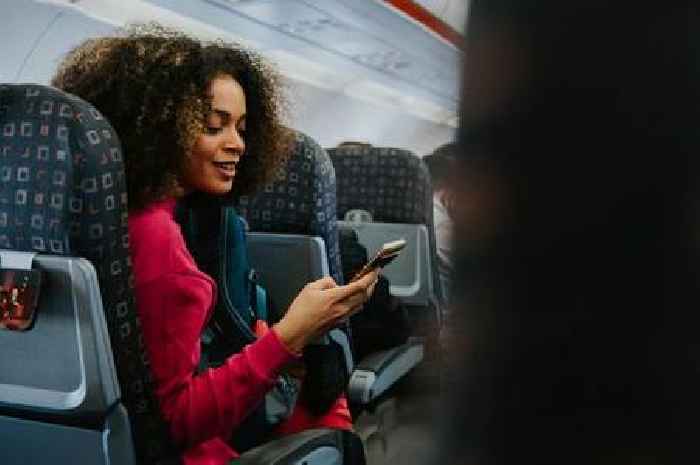 Pilot shares shock verdict on what happens if you don't use airplane mode on flight