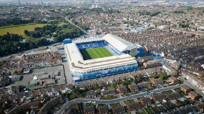Everton FC fans mark last ever men's game at their ground of 133 years