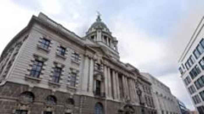 Old Bailey flat divided for staff accommodation