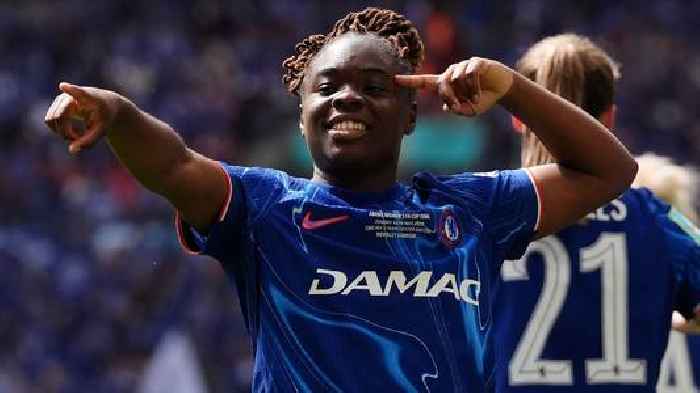 Invincible Chelsea beat Man United to win FA Cup and complete the treble