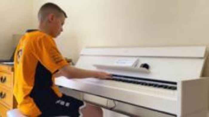Watch: YouTube-taught pianist, 11, plays Beethoven