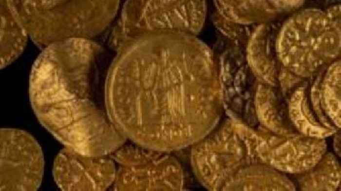 Castle acquires largest Anglo-Saxon gold coin hoard
