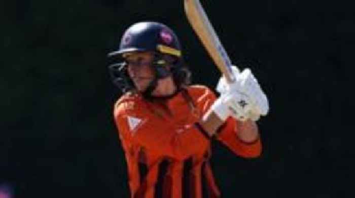 Elwiss steers Blaze to win despite injury