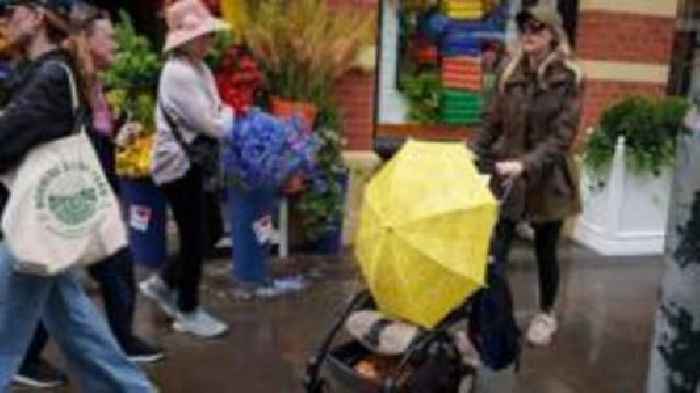 Low chance of tornado, with rain over bank holiday weekend