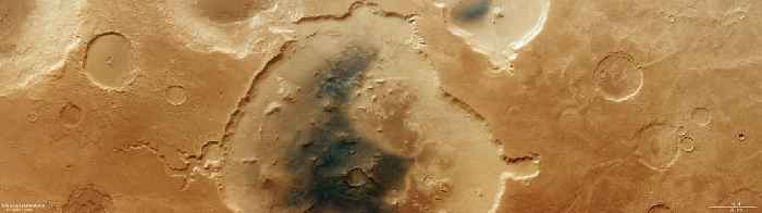 Recipe for a ‘rocky road’ crater soaked in martian history
