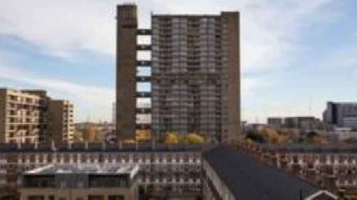 'Lives at stake' in tower block with broken lifts