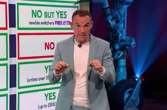Martin Lewis gives key holiday advice to check for 'two details' before flying
