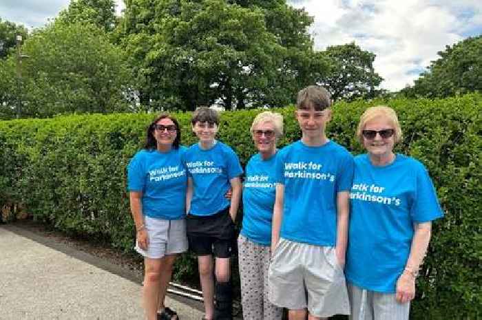 Five members of Shotts family walking to find cure for Parkinson’s