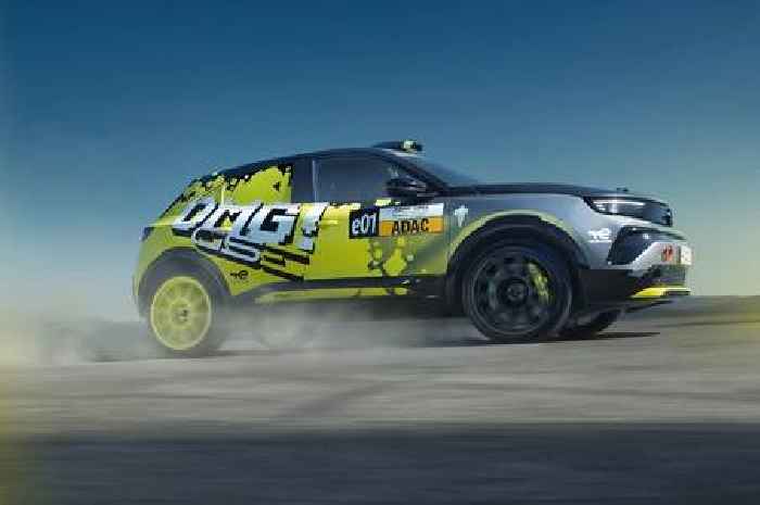 Opel Mokka GSE Rally Is the World's First FIA eRally5 Compliant Electric Racer