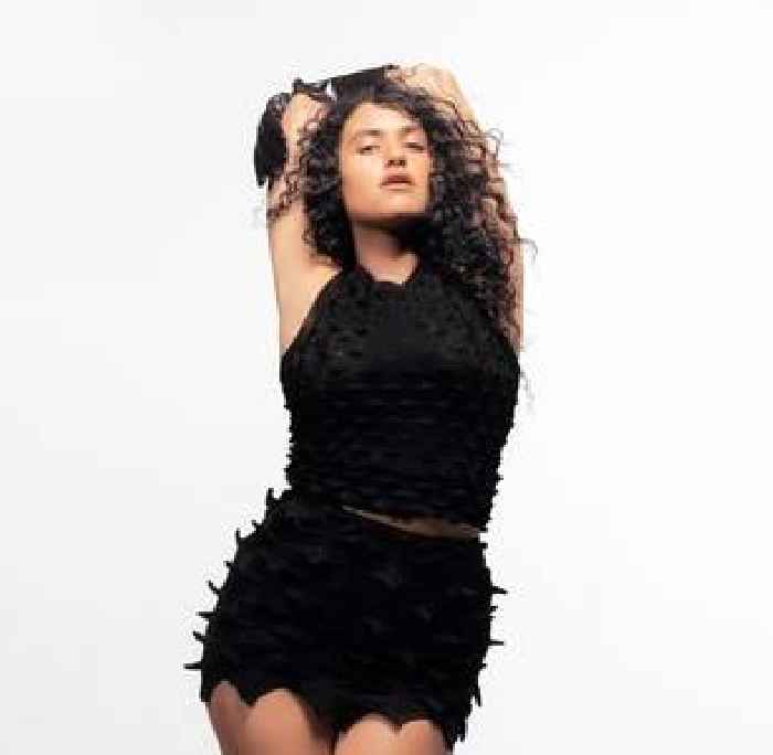 Empress Of – “Little Secret”
