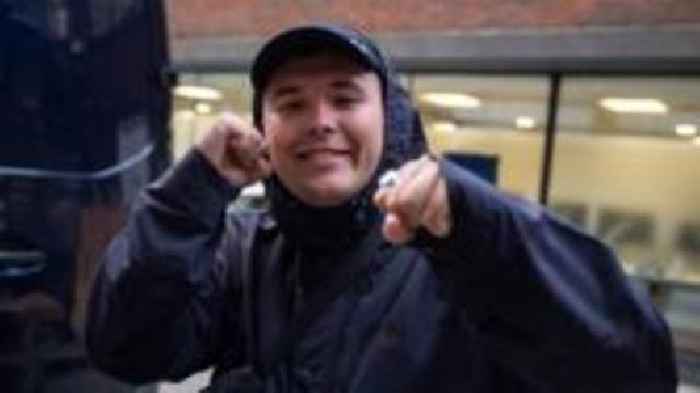 Kneecap holds surprise gig after member charged