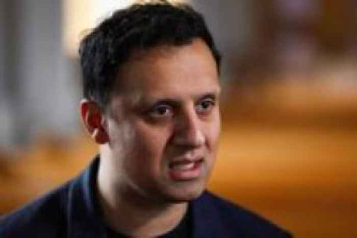 Reform accused of 'blatant racism' over Sarwar ad