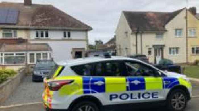 Homes evacuated after bomb disposal squad called