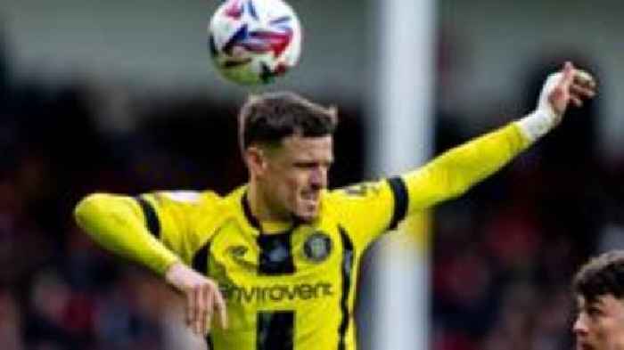 Harrogate striker March joins Crewe