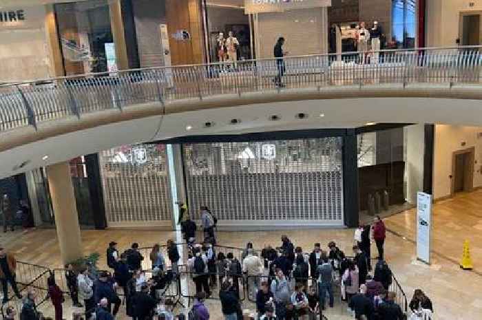 Huge queues at Bullring as shoppers rush to new Birmingham store - with some arriving at 5am