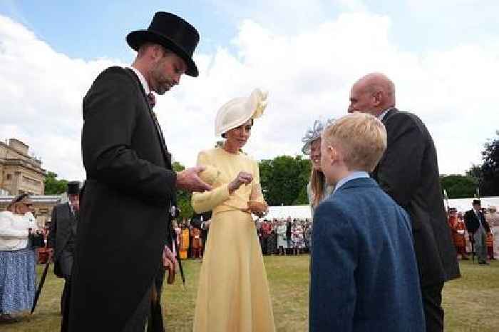 Kate Middleton receives emotional £23 gift at first garden party for two years