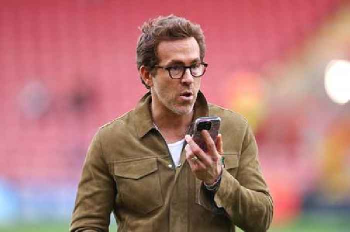 Ryan Reynolds urged to make transfer phone call and snap up England star for Wrexham