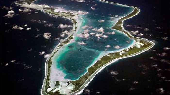 Deal that will see UK hand over control of Chagos Islands to Mauritius will be signed today