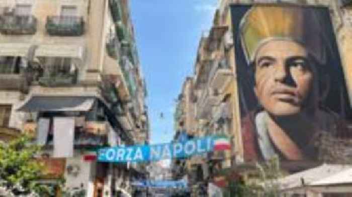 Gilmour and McTominay mania takes over Naples