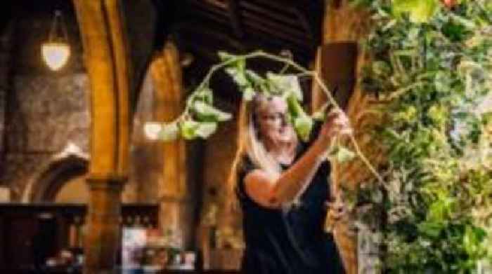 Florist wins first funeral flowers gold at Chelsea
