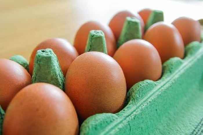 Brits told not to cook eggs straight from the fridge due to '30 minute rule'