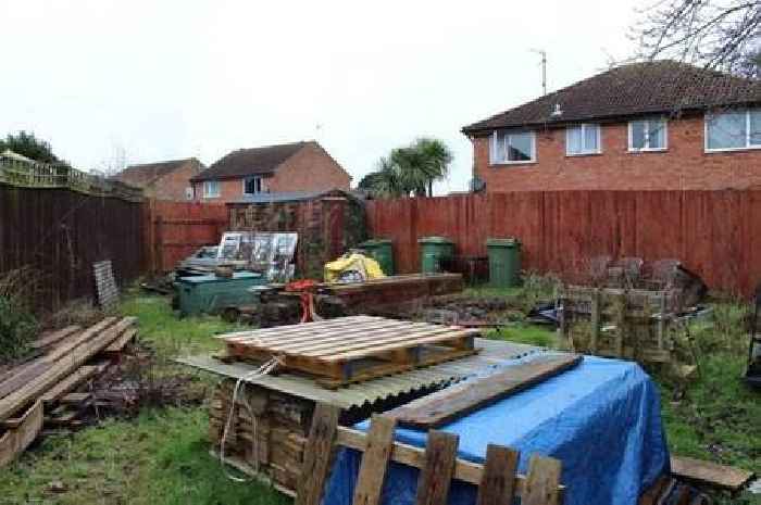 Plans for two new homes in neglected garden near primary school
