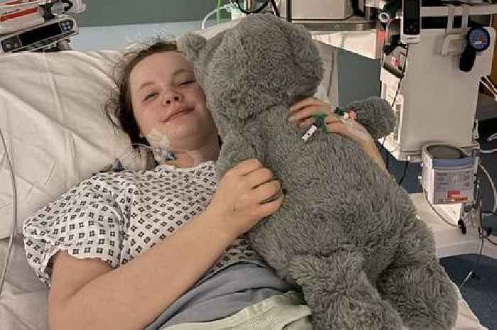 Teen told she had anxiety collapsed and 'died' in front of schoolmates