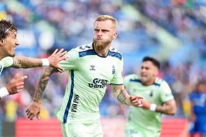 Swansea City weigh up exciting Oli McBurnie reunion as striker speaks out