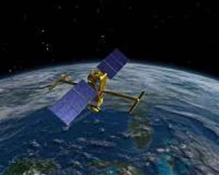 NASA-French Satellite Spots Large-Scale River Waves for First Time