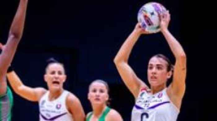 Lightning beat Dragons to go top of Super League