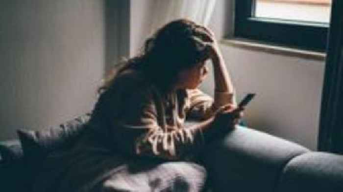 Urgent mental health centres to open across England