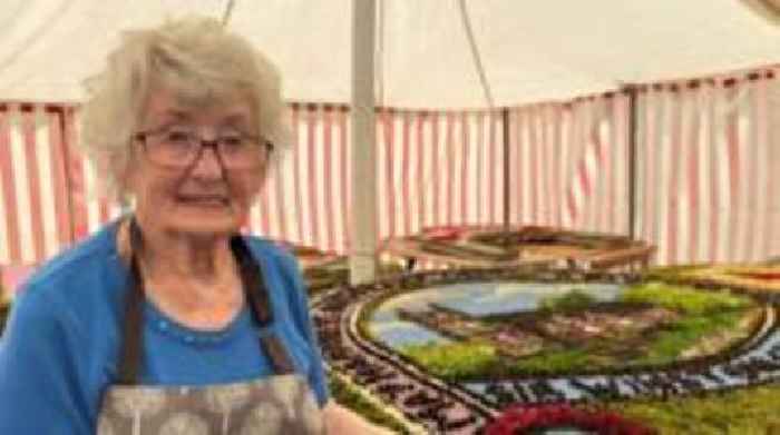 Well dressers fighting to keep village traditions alive