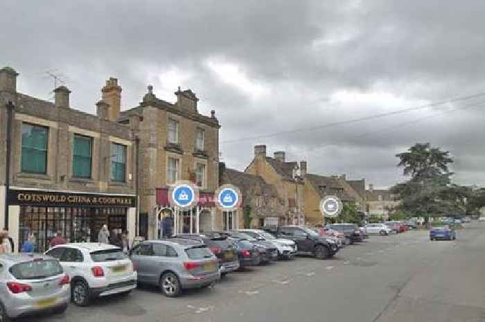 Live: High street blocked in tourist hotspot Cotswolds village after crash