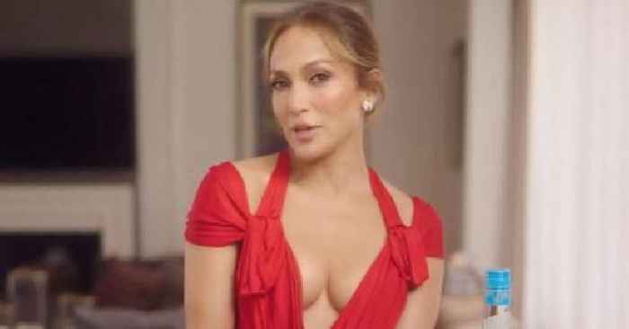 Jennifer Lopez's Filtered Selfie Goes Viral After Suffering Nasty Cut on Her Nose: Photo
