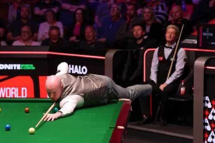 Snooker star's 'horrendous' experience before World Championship rings alarm bells