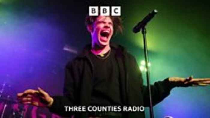 Yungblud’s offer to ‘make a friend’ at MK festival