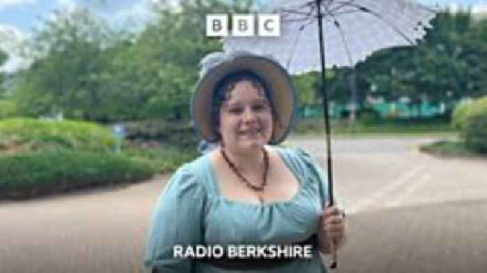 Tilehurst woman keeps Austen-era fashion alive
