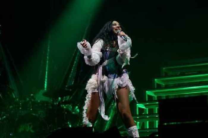 Glastonbury star hints at reunion as she wows at first solo concert