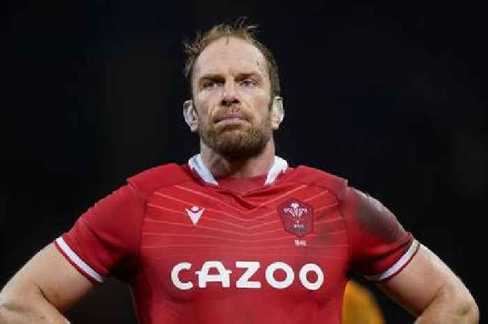 Alun Wyn Jones impresses with first-ever interview in Welsh at Urdd Festival