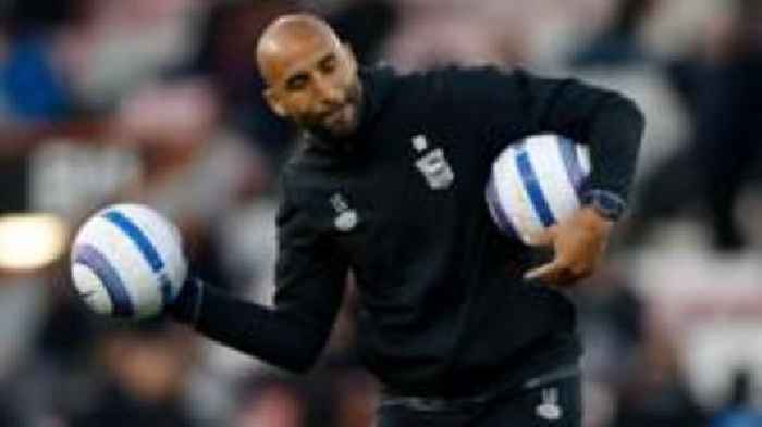 Huddersfield appoint Ipswich coach Grant as manager