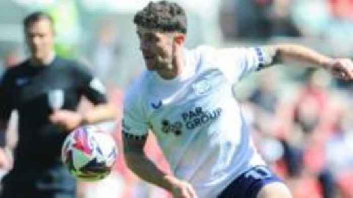 Winger Brady signs new Preston deal