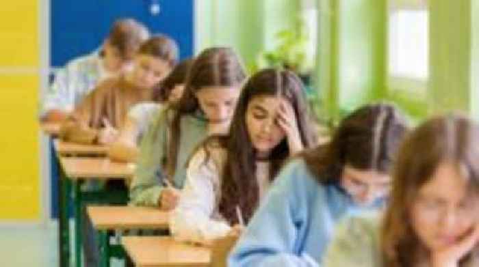 Uni 'sorry' for not allowing enough time for exam