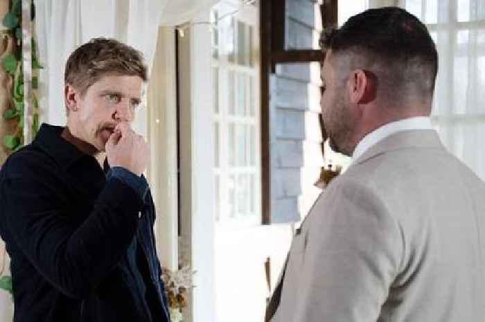 Emmerdale fans 'work out' second Sugden return as Robert halts Aaron's wedding to John