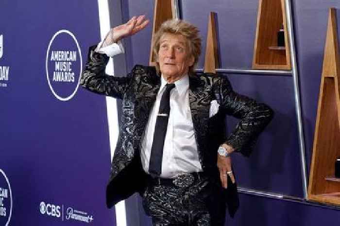 Rod Stewart will be joined by special guest for Glastonbury legends slot