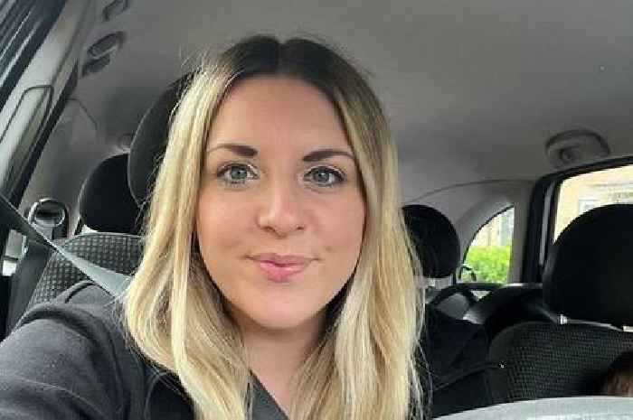 Woman dials 999 after what she saw in rearview mirror