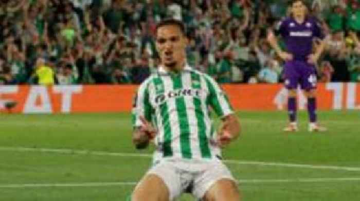 How Antony became a 'hero in Betis' after Man Utd sadness
